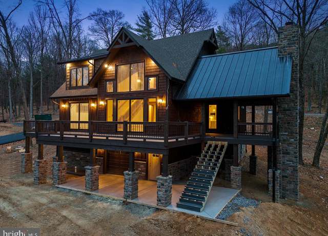 Property at 640 Golf Club Dr, Franklin, WV 26807, 3 beds, 3.5 baths