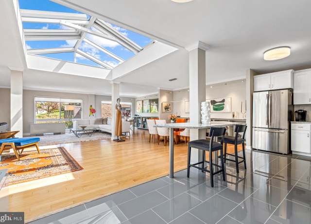 Property at 4100 Cathedral Ave NW Ph 9, Washington, DC 20016, 2 beds, 2.5 baths