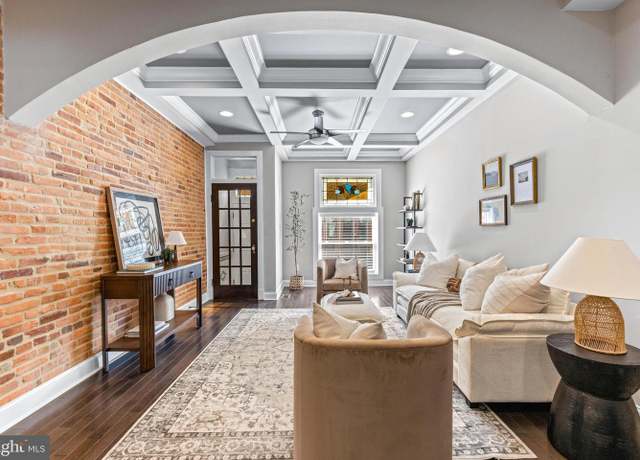 Property at 704 S Ellwood Ave, Baltimore, MD 21224, 4 beds, 3 baths