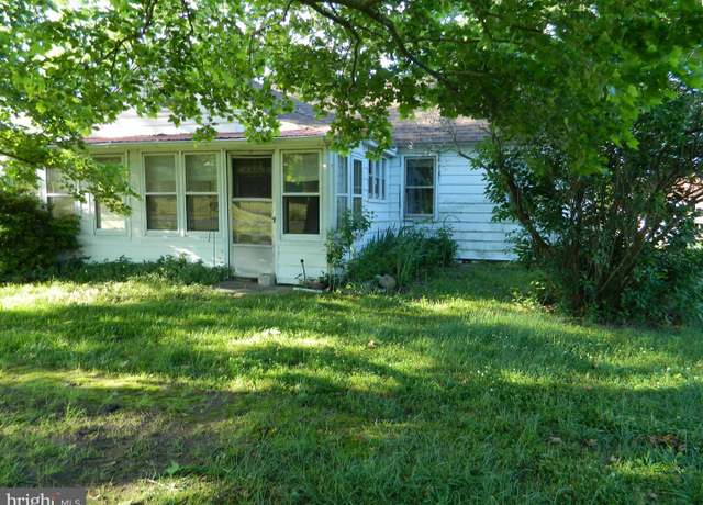 Property at 609 Cedar Ln, Greensboro, MD 21639, 1 bed, 1 bath