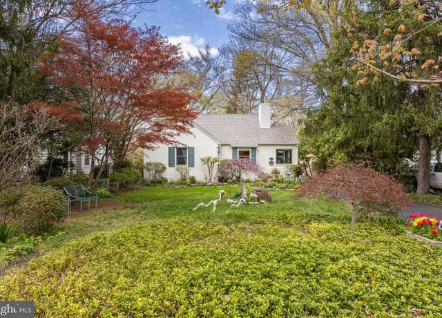 Property at 507 E 2nd St, Moorestown, NJ 08057, 3 beds, 2 baths