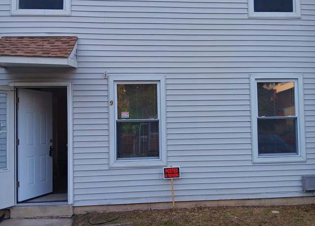 Property at 9 Berkshire Rd, Sicklerville, NJ 08081, 2 beds, 1 bath