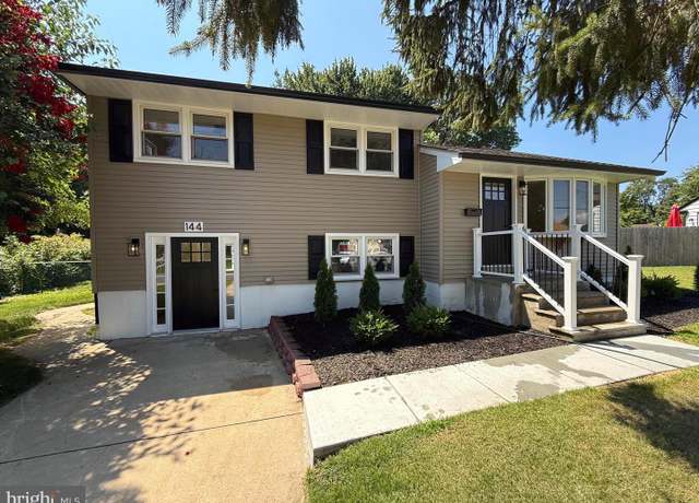 Property at 144 Edwards Dr, Gloucester City, NJ 08030, 3 beds, 2 baths