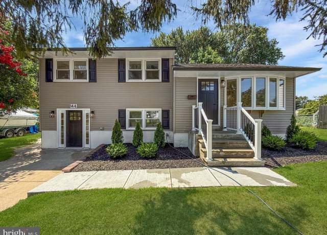 Property at 144 Edwards Dr, Gloucester City, NJ 08030, 3 beds, 2 baths