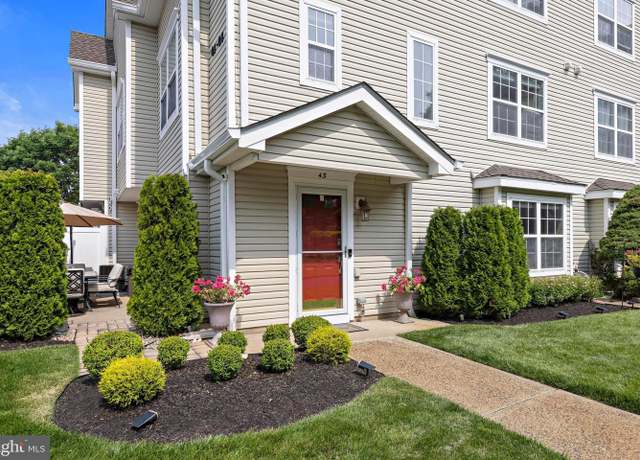 Property at 43 Watson Ct, Howell, NJ 07731, 2 beds, 2.5 baths