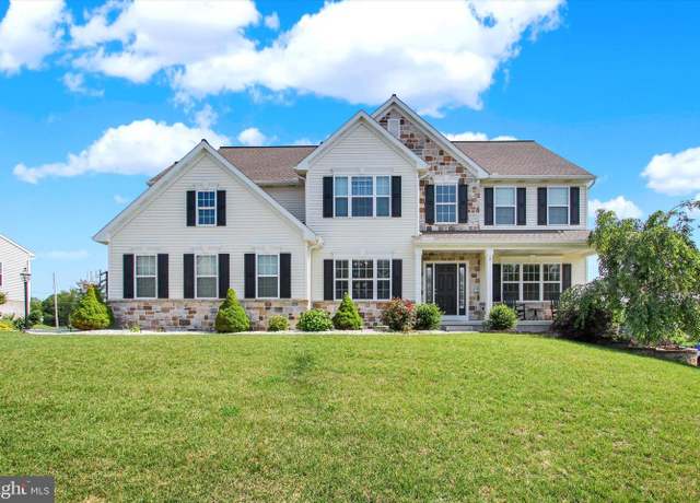 Property at 3 Rycroft Rd, Mechanicsburg, PA 17050, 4 beds, 4.5 baths