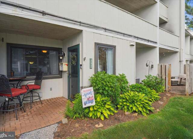 Property at 312 Summit House #312, West Chester, PA 19382, 2 beds, 1 bath