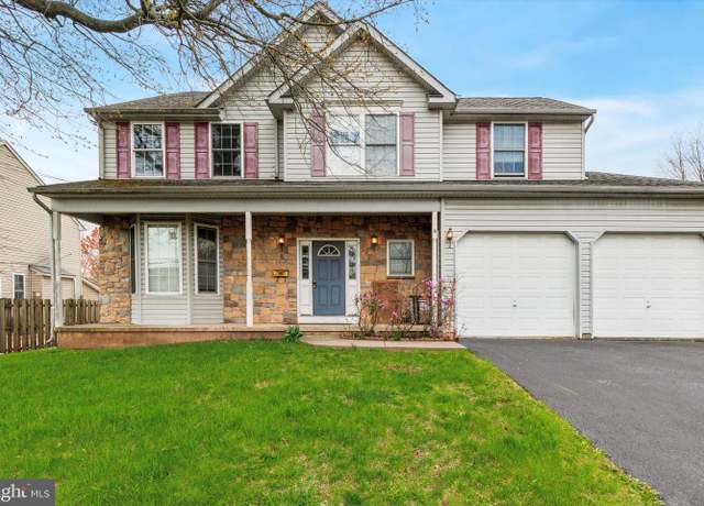 Property at 4 E Summit Ave, Telford, PA 18969, 4 beds, 3 baths