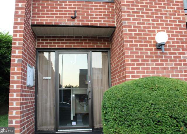 Property at 2089 Welsh Rd Unit J1, Philadelphia, PA 19115, 2 beds, 2 baths