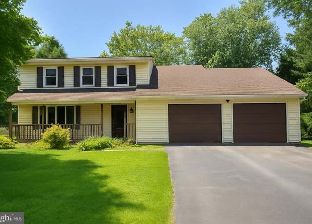 Property at 656 Juli Dr, New Freedom, PA 17349, 4 beds, 2.5 baths