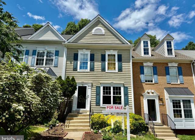 Property at 14156 Compton Valley Way, Centreville, VA 20121, 3 beds, 3.5 baths