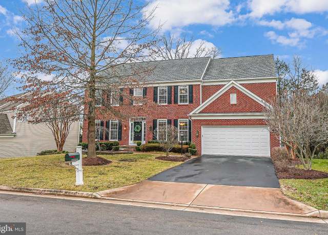 Property at 5942 Tumble Creek Ct, Haymarket, VA 20169, 6 beds, 4.5 baths