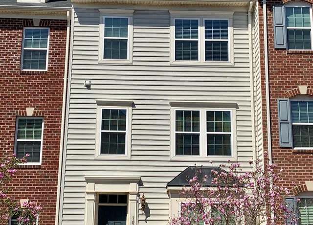 Property at 7012 Trek Way, Gainesville, VA 20155, 3 beds, 3 baths