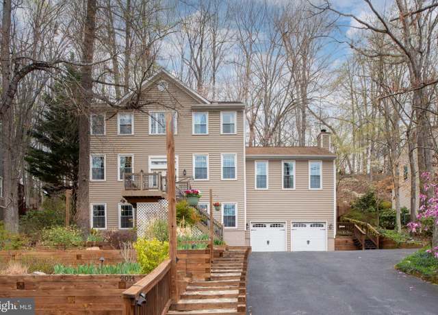 Property at 2014 Schooner Dr, Stafford, VA 22554, 4 beds, 2.5 baths