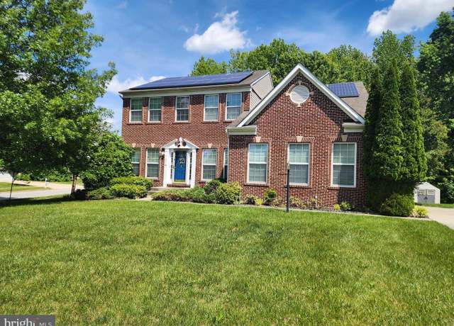 Property at 7600 Woodyard Farm Rd, Upper Marlboro, MD 20772, 4 beds, 4 baths