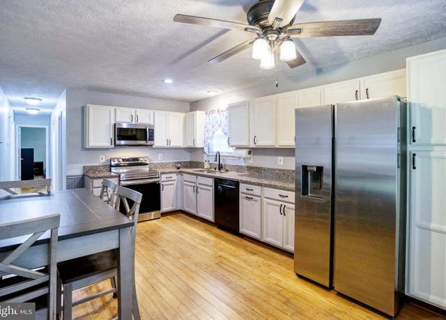 Property at 26082 Cresent Ln, Mechanicsville, MD 20659, 3 beds, 2 baths