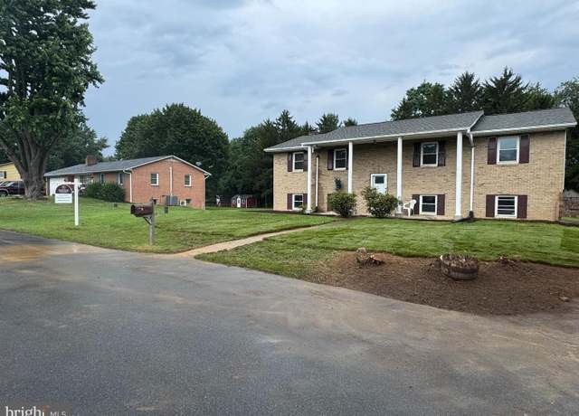 Property at 18130 Clearway Dr, Hagerstown, MD 21740, 4 beds, 2 baths