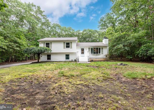 Property at 815 Berrywood Ln, Absecon, NJ 08205, 4 beds, 2 baths
