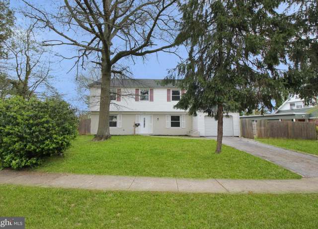 Property at 108 Shawmont Ln, Willingboro, NJ 08046, 3 beds, 2.5 baths