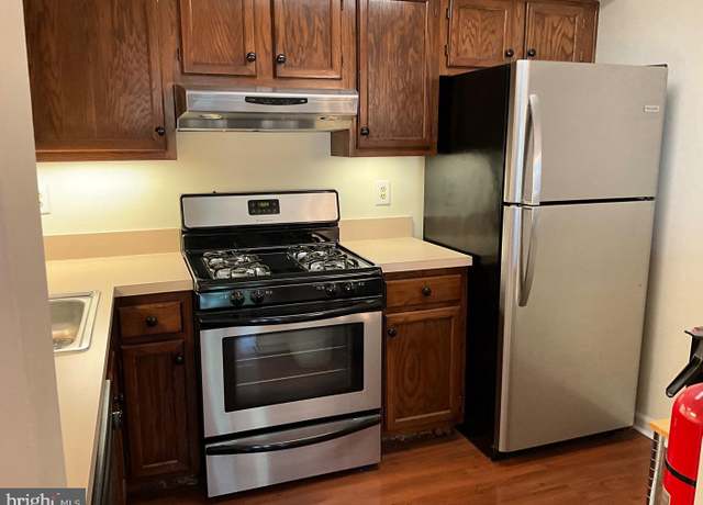 Property at 101 Lassen Ct #6, Princeton, NJ 08540, 2 beds, 2 baths