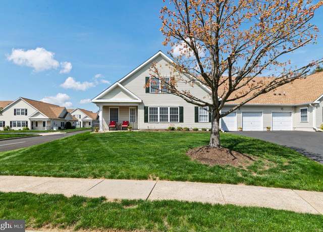 Property at 2 Avenrowe Ct, Fairless Hills, PA 19030, 3 beds, 2.5 baths