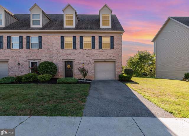 Property at 29 Brook Side Dr, Carlisle, PA 17013, 2 beds, 2 baths