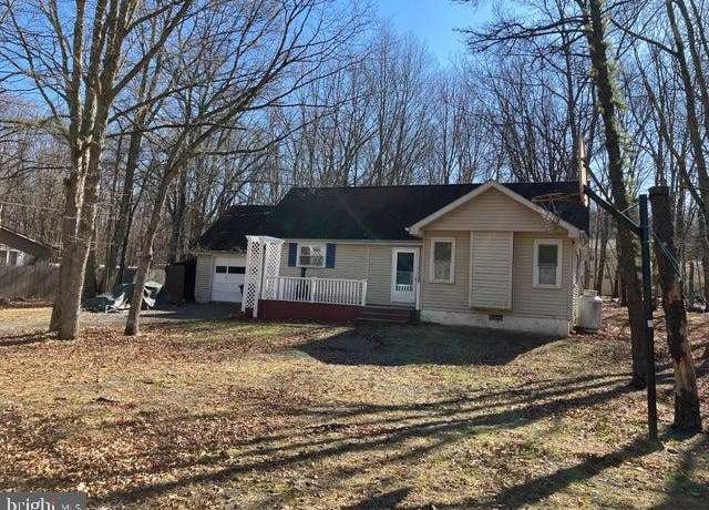 Property at 118 Buckhill Rd, Albrightsville, PA 18210, 4 beds, 1 bath