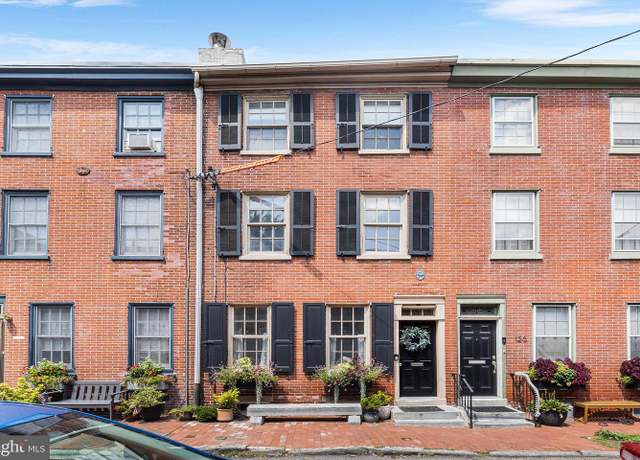 Property at 125 Beck St, Philadelphia, PA 19147, 3 beds, 1.5 baths