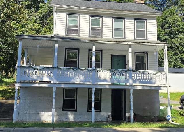 Property at 108 S Main St, Seven Valleys, PA 17360, 3 beds, 1.5 baths