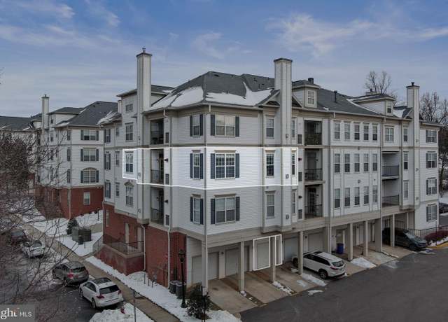 Property at 11508 Sperrin Cir #302, Fairfax, VA 22030, 2 beds, 2 baths