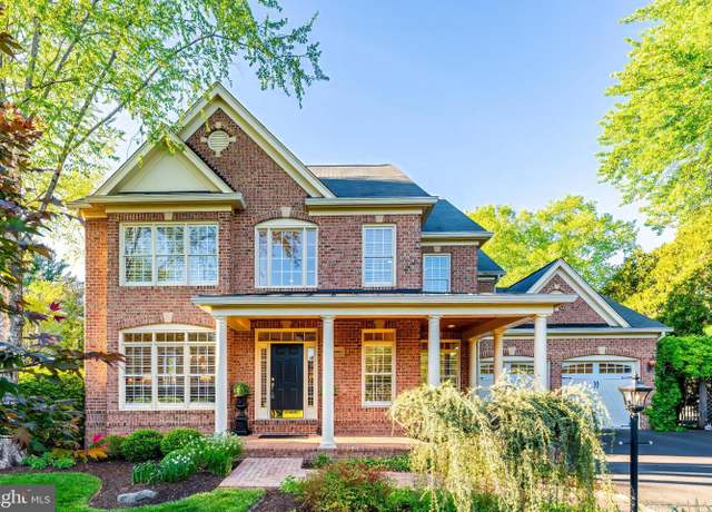 Property at 10002 Woodrow St, Vienna, VA 22181, 5 beds, 5.5 baths