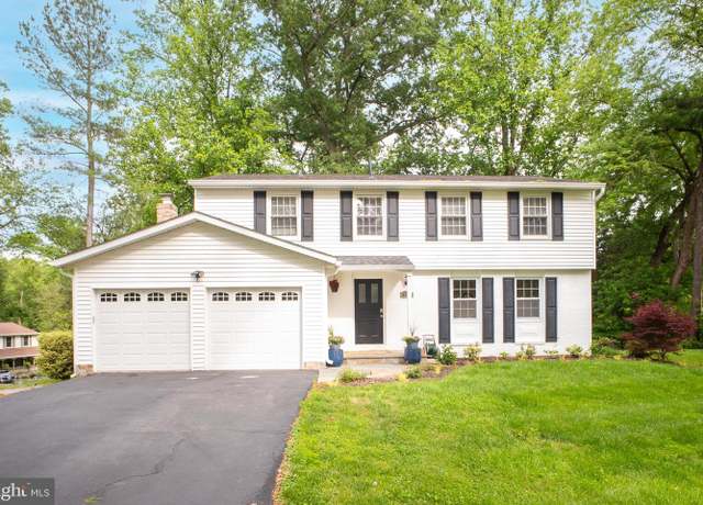 Property at 1127 Riva Ridge Dr, Great Falls, VA 22066, 5 beds, 3.5 baths