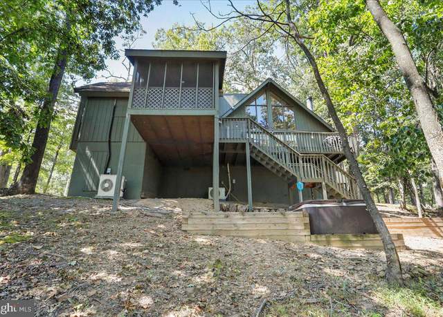Property at 315 Endless Summer Rd, Hedgesville, WV 25427, 2 beds, 3 baths