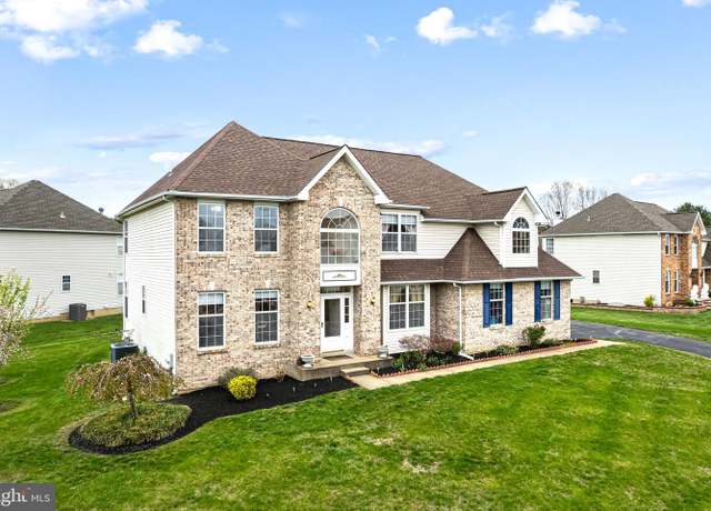 Property at 2 Captains Ct, Bear, DE 19701, 4 beds, 2.5 baths