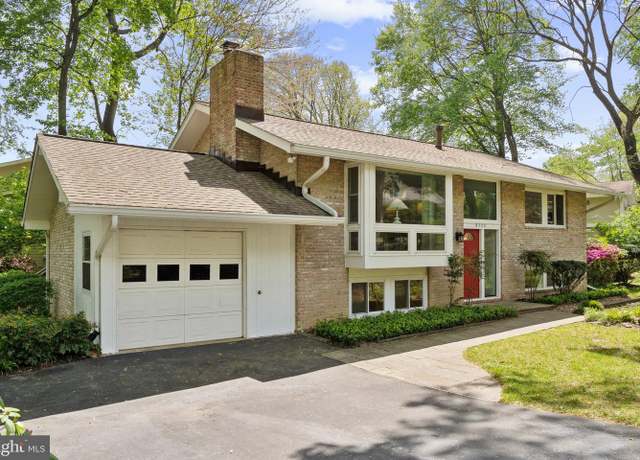 Property at 8300 Tomlinson Ave, Bethesda, MD 20817, 5 beds, 3 baths