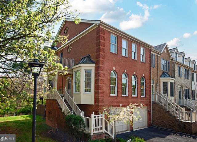 Property at 102 Winding Rose Dr, Rockville, MD 20850, 3 beds, 3.5 baths