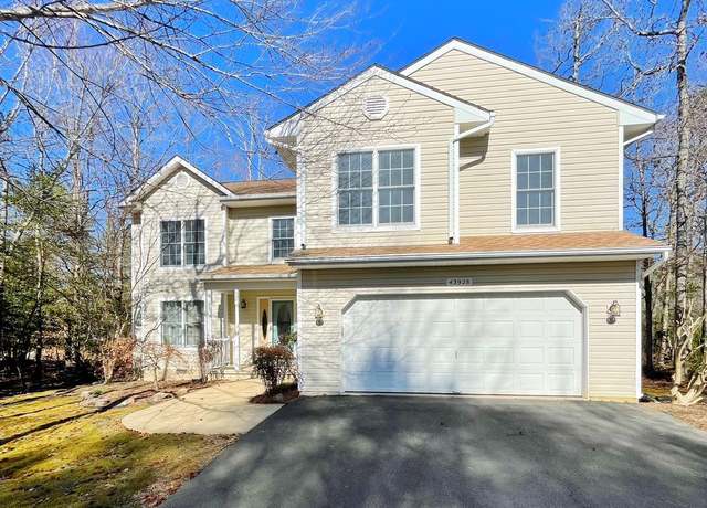 Property at 43928 Hosta Way, California, MD 20619, 3 beds, 2.5 baths