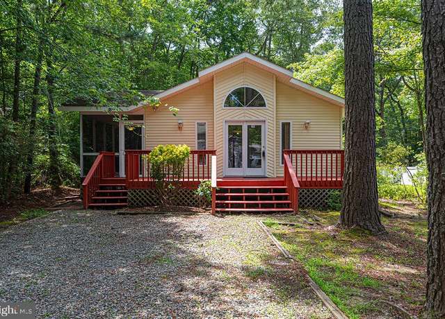 Property at 106 Camelot Cir, Ocean Pines, MD 21811, 3 beds, 2 baths