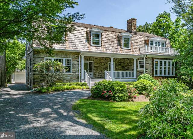 Property at 3 Evelyn Pl, Princeton, NJ 08540, 6 beds, 3.5 baths
