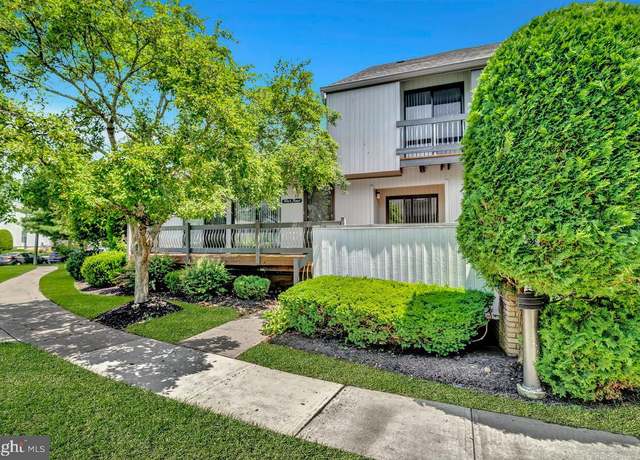 Property at 22 Witch Hazel Ct, Monmouth Junction, NJ 08852, 2 beds, 2.5 baths