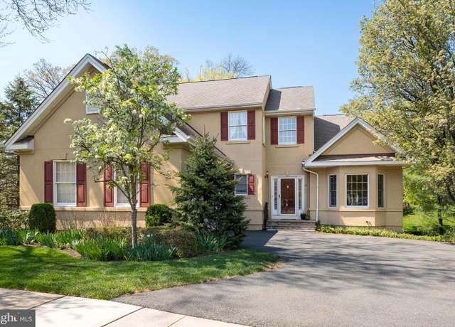 Property at 12 Valencia Ct, Skillman, NJ 08558, 2 beds, 2.5 baths