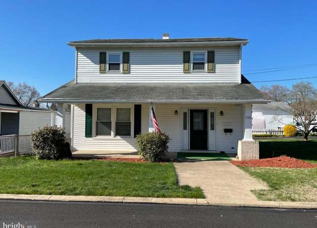 Property at 110 Woodland Ave, Reading, PA 19606, 5 beds, 1 bath