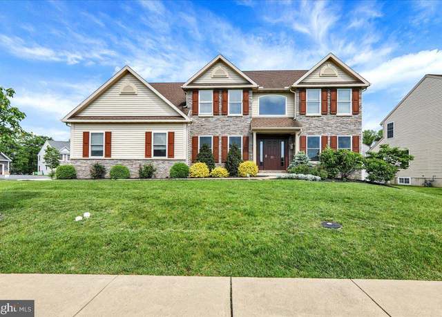 Property at 33 Goldeneye Dr, Reading, PA 19608, 4 beds, 3.5 baths
