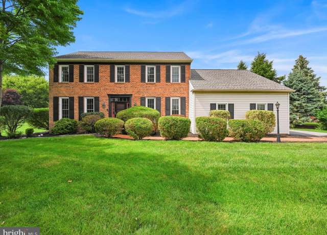 Property at 1700 Mcfarland Dr, Landisville, PA 17538, 3 beds, 2.5 baths