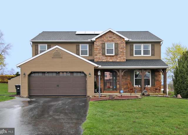 Property at 6 Ladybug Ln, Myerstown, PA 17067, 4 beds, 2.5 baths