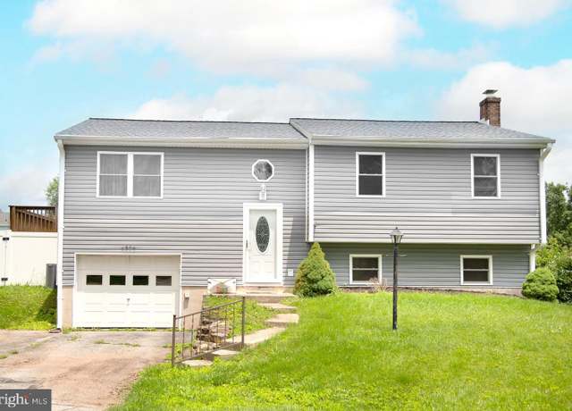 Property at 4324 Beaumont Rd, Dover, PA 17315, 3 beds, 1.5 baths