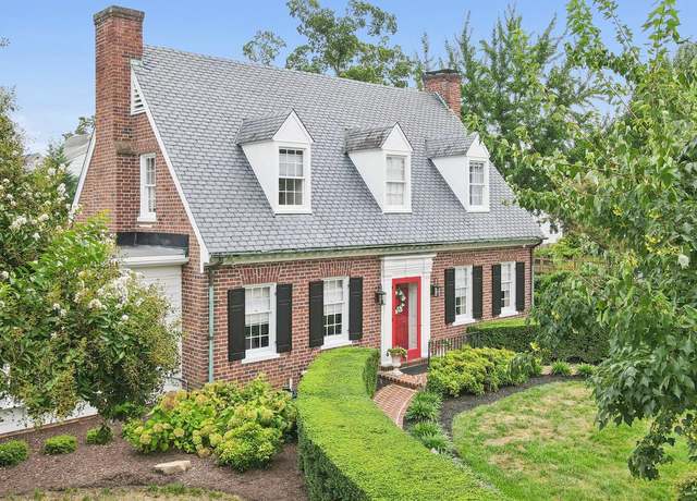 Property at 1109 Littlepage St, Fredericksburg, VA 22401, 3 beds, 2.5 baths