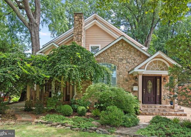 Property at 2131 Grayson Pl, Falls Church, VA 22043, 5 beds, 3 baths