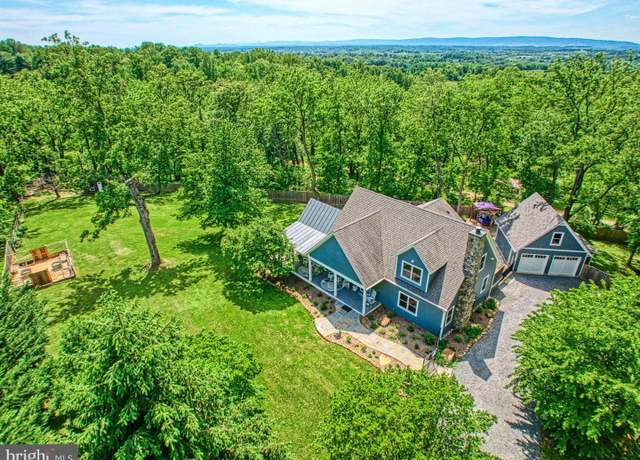 Property at 39033 Hertz Rd, Leesburg, VA 20175, 4 beds, 4.5 baths