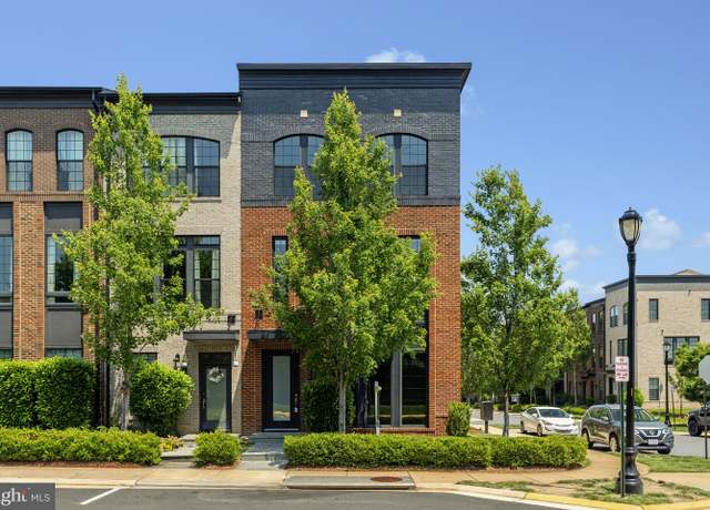 Property at 23112 Brooksbank Sq, Brambleton, VA 20148, 3 beds, 3.5 baths